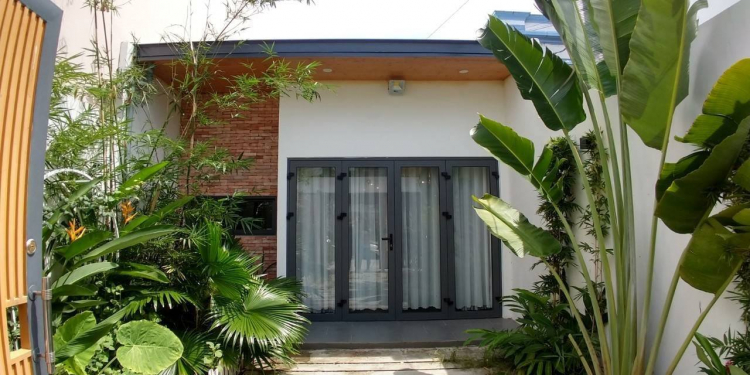 chon binh yen hanh phuc duoc thiet ke don gian f5e974d1 - Mẫu nhà cấp 4 đẹp, có vườn, hình thực tế