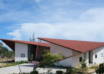 nha canh dieu ff677a9e - Nhà cấp 4 đẹp : Hình thực tế, thiết kế cánh diều độc lạ, nhà có vườn nha canh dieu ff677a9e - Nhà cấp 4 đẹp : Hình thực tế, thiết kế cánh diều độc lạ, nhà có vườn