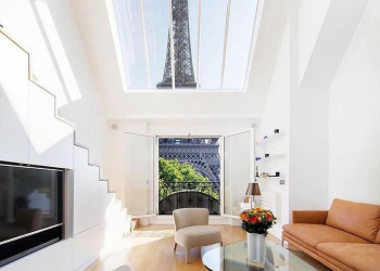 ve gia chi can mot can nha nho ben thap 34111980 - Căn nhà nhỏ bên tháp Eiffel