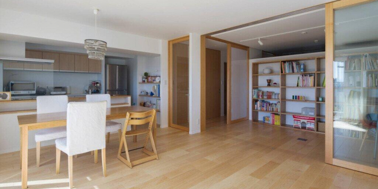 1633206411 can ho cua gia dinh 5 nguoi tai nhat ban 951f962e - Căn hộ của gia đình 5 người tại Nhật Bản, thiết kế 1 phòng ngủ để các con có không gian vui chơi trong nhà