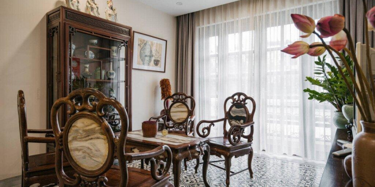 1633267380 nha pho 55m2 con trai thiet ke danh tang bo 2cd79e5e - Nhà phố 55m2 con trai thiết kế dành tặng bố mẹ, phảng phất nét đẹp Hà Nội vang bóng một thời